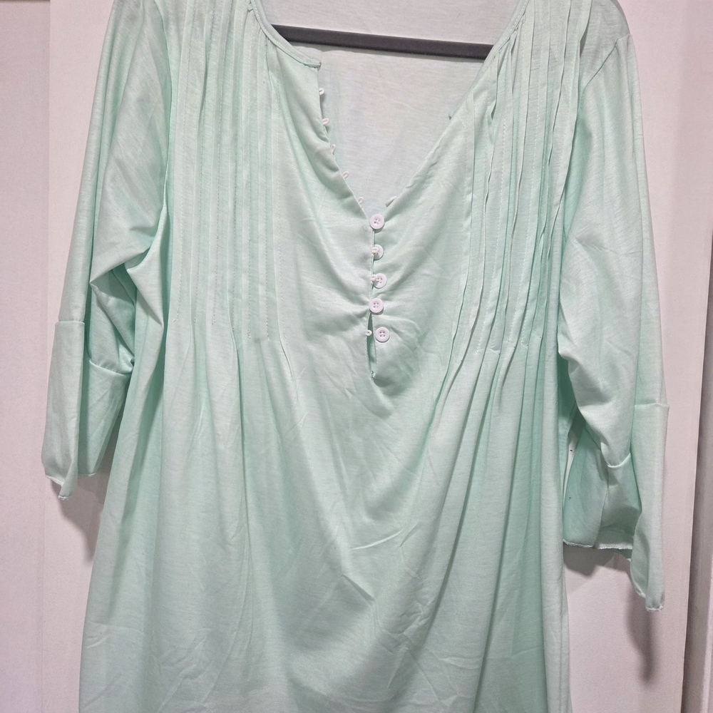 Ladies New Mint Green Ladies Top